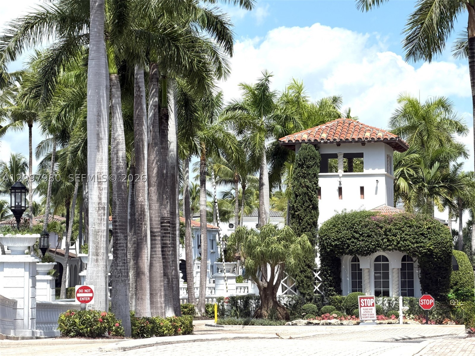 Aventura photo 2