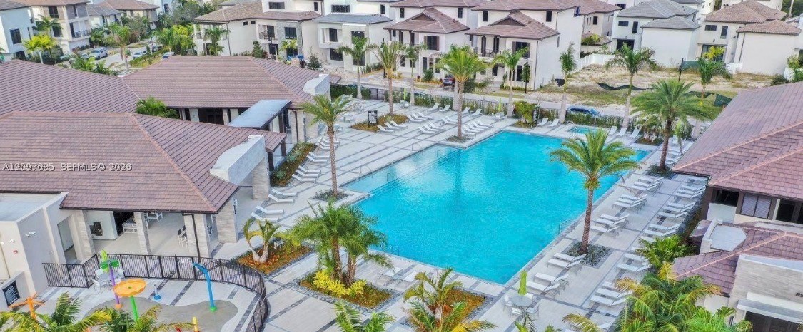 Doral photo 2