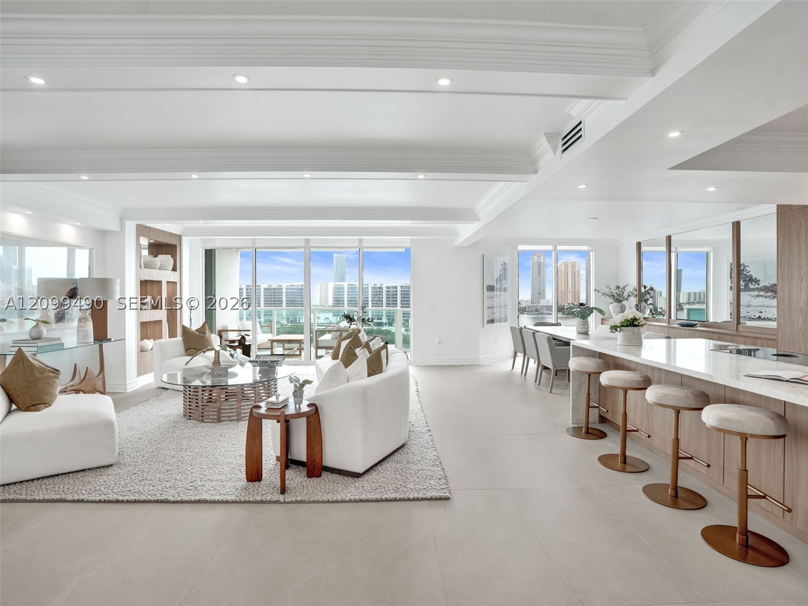 Aventura photo 4