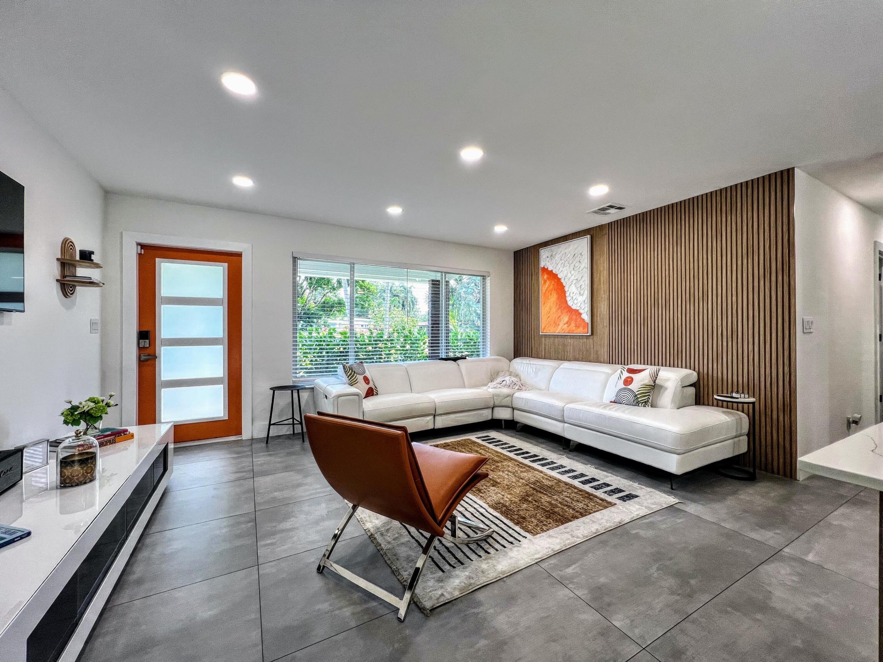 Wilton Manors photo 2
