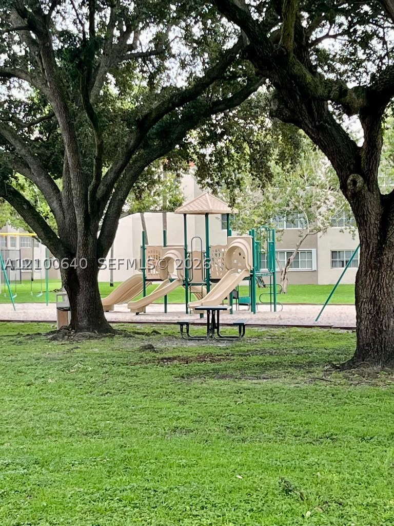Hialeah photo 4