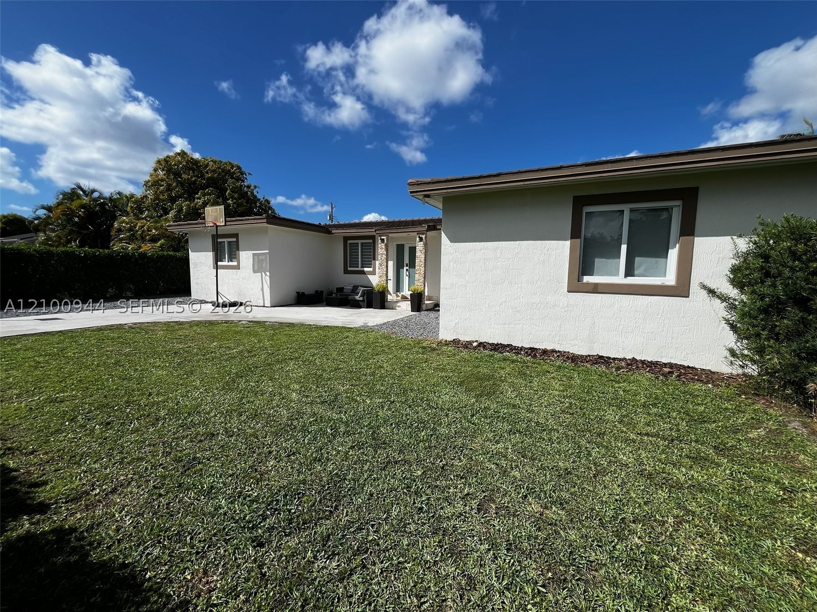 Doral photo 2