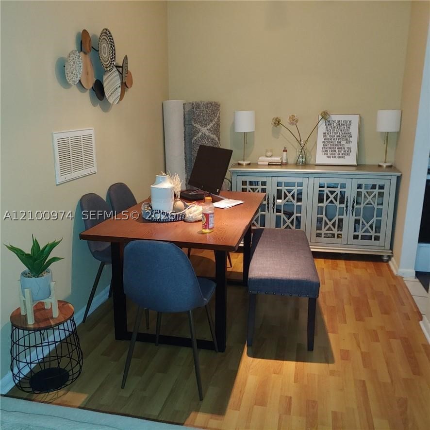 Pembroke Pines photo 2