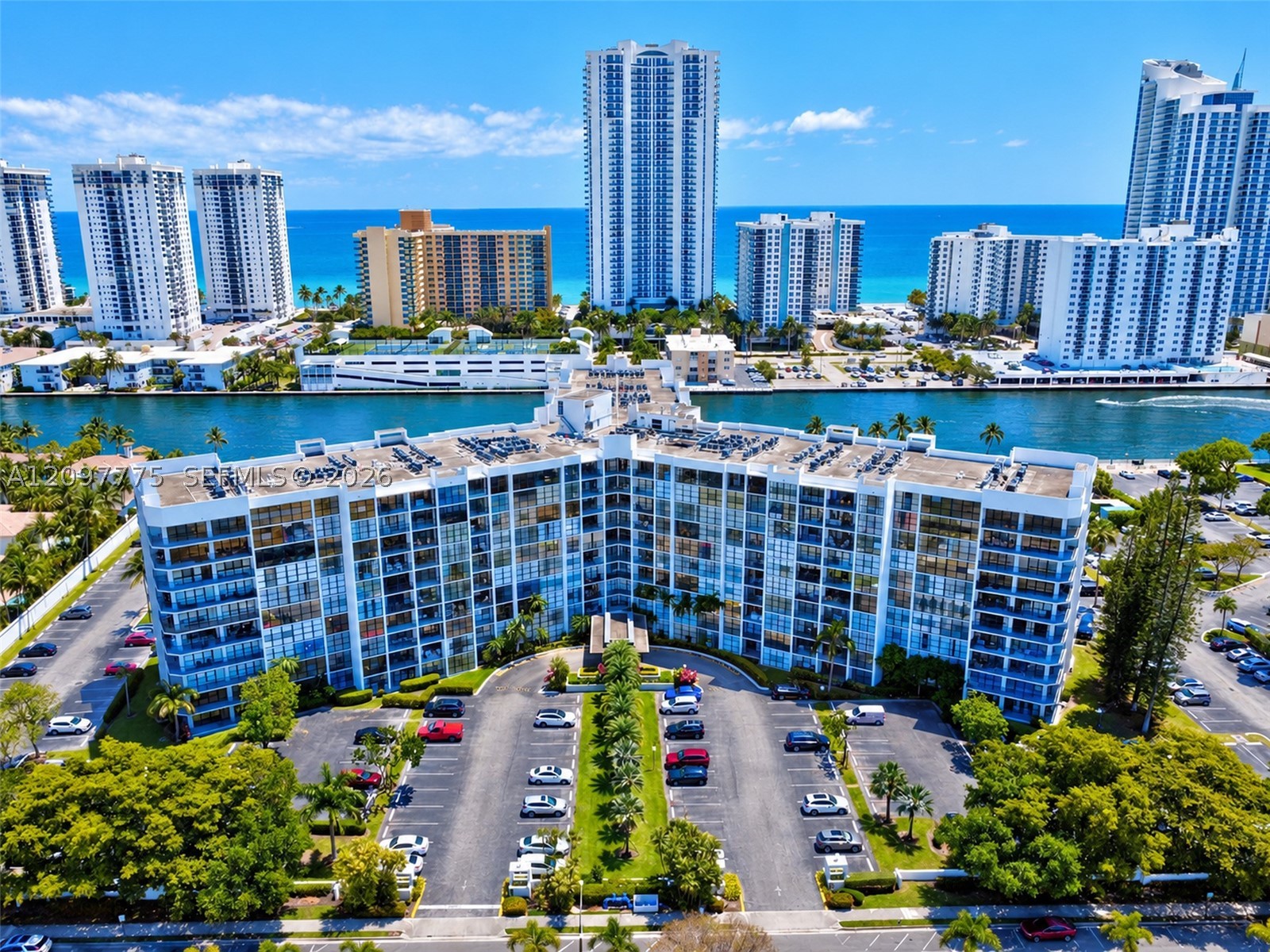 Hallandale Beach photo 2