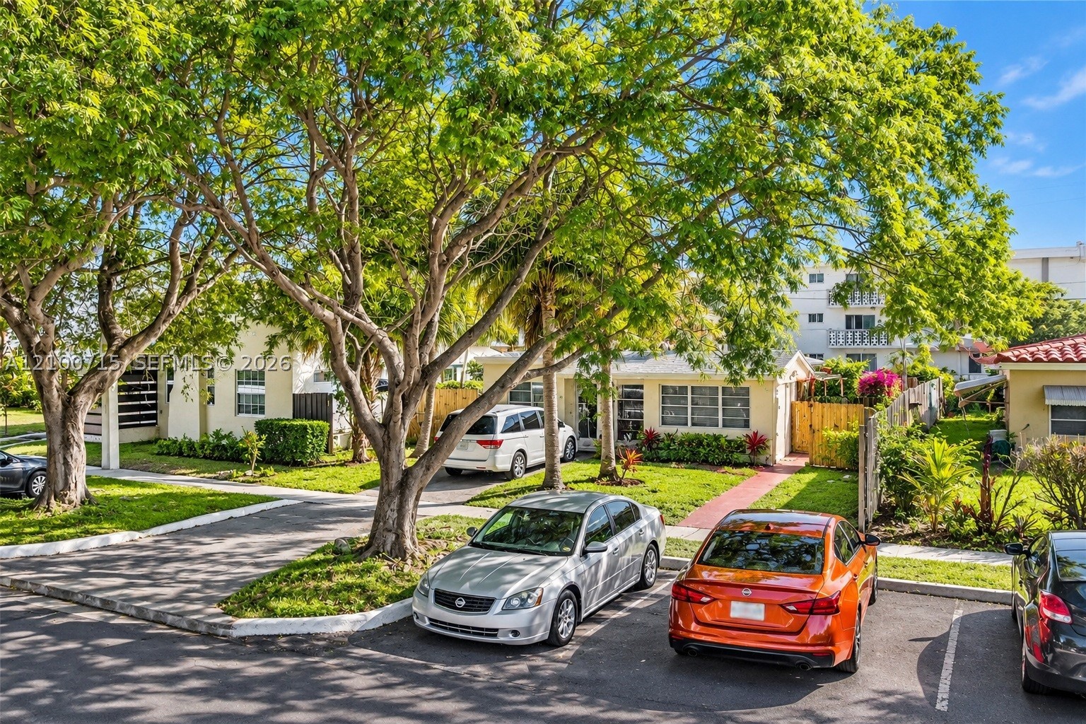 North Miami Beach photo 2