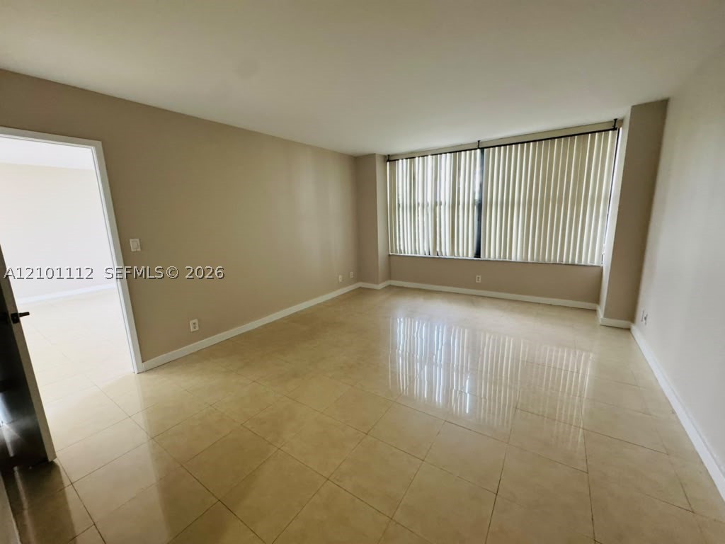 Hallandale Beach photo 3