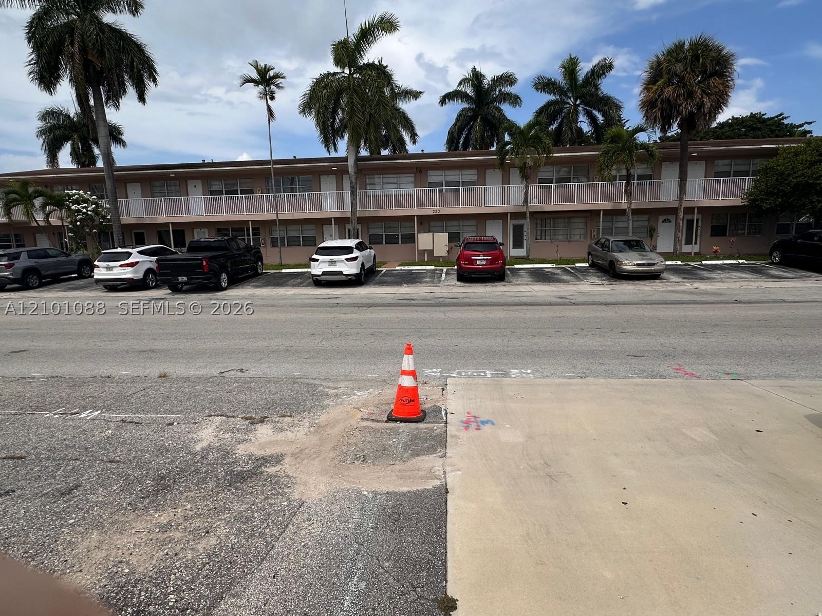 Hallandale Beach photo 3