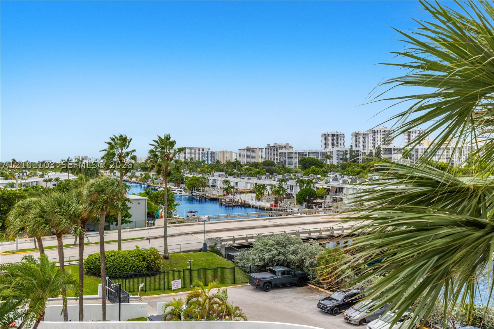 Hallandale Beach photo 2