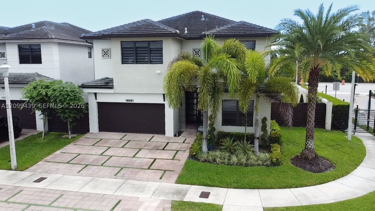 Miami Lakes photo 3