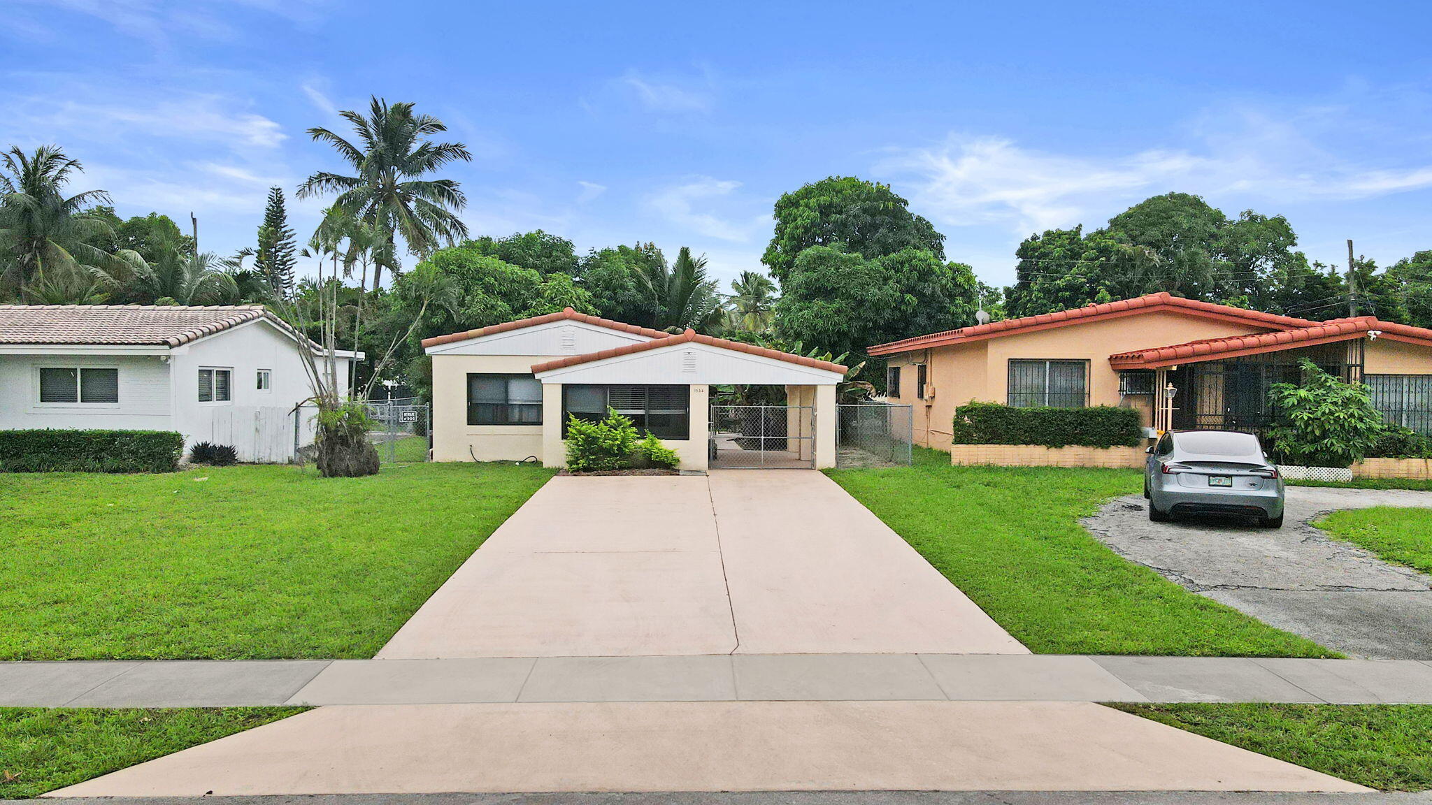 North Miami Beach photo 5