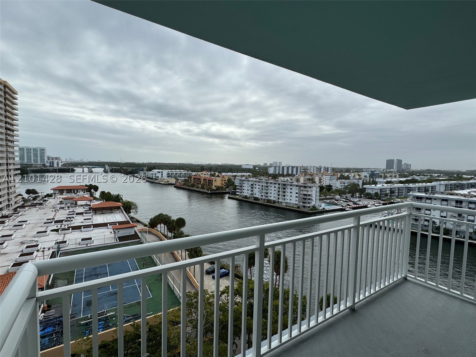 Sunny Isles Beach photo 2