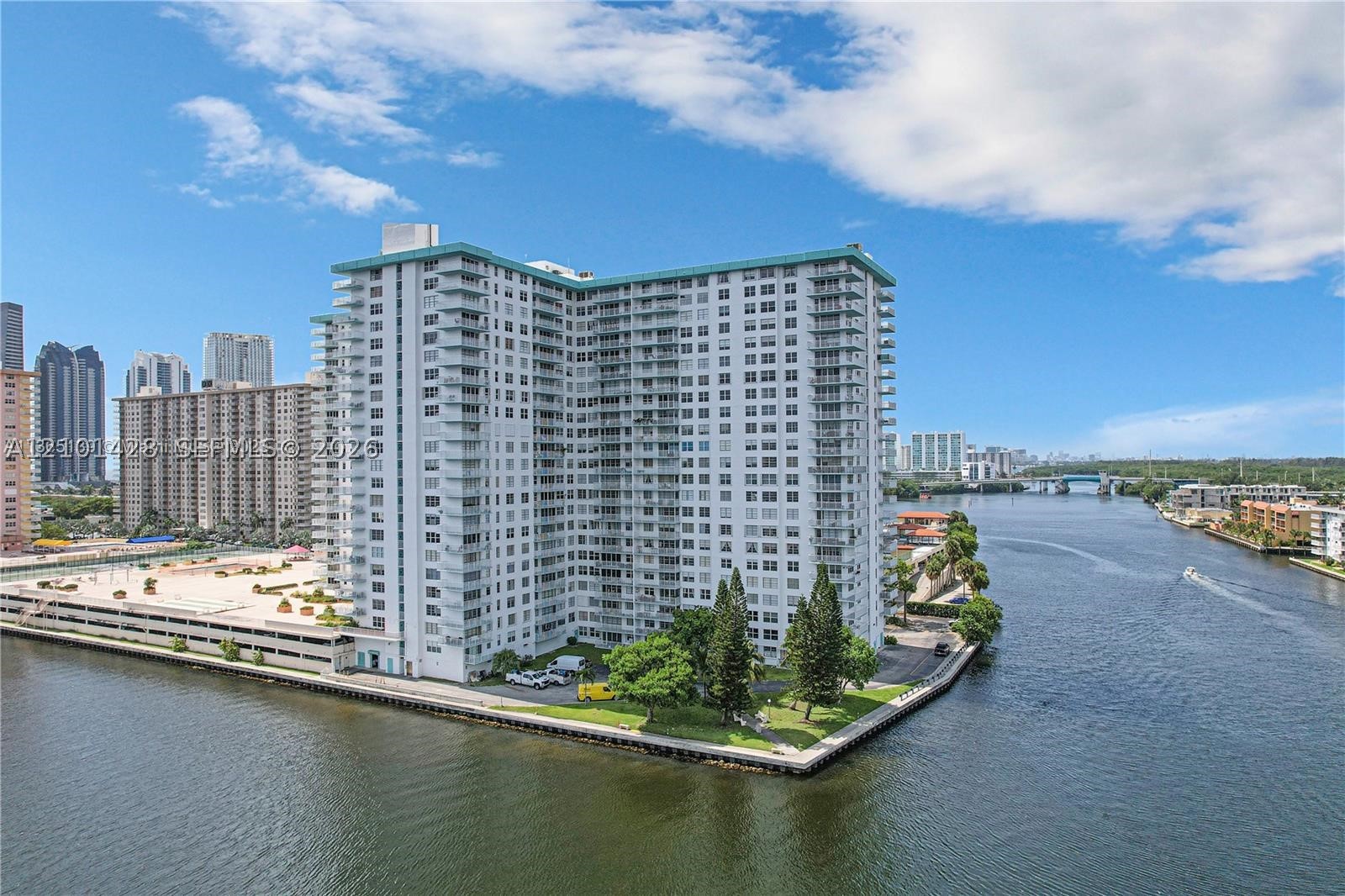 Sunny Isles Beach photo 4