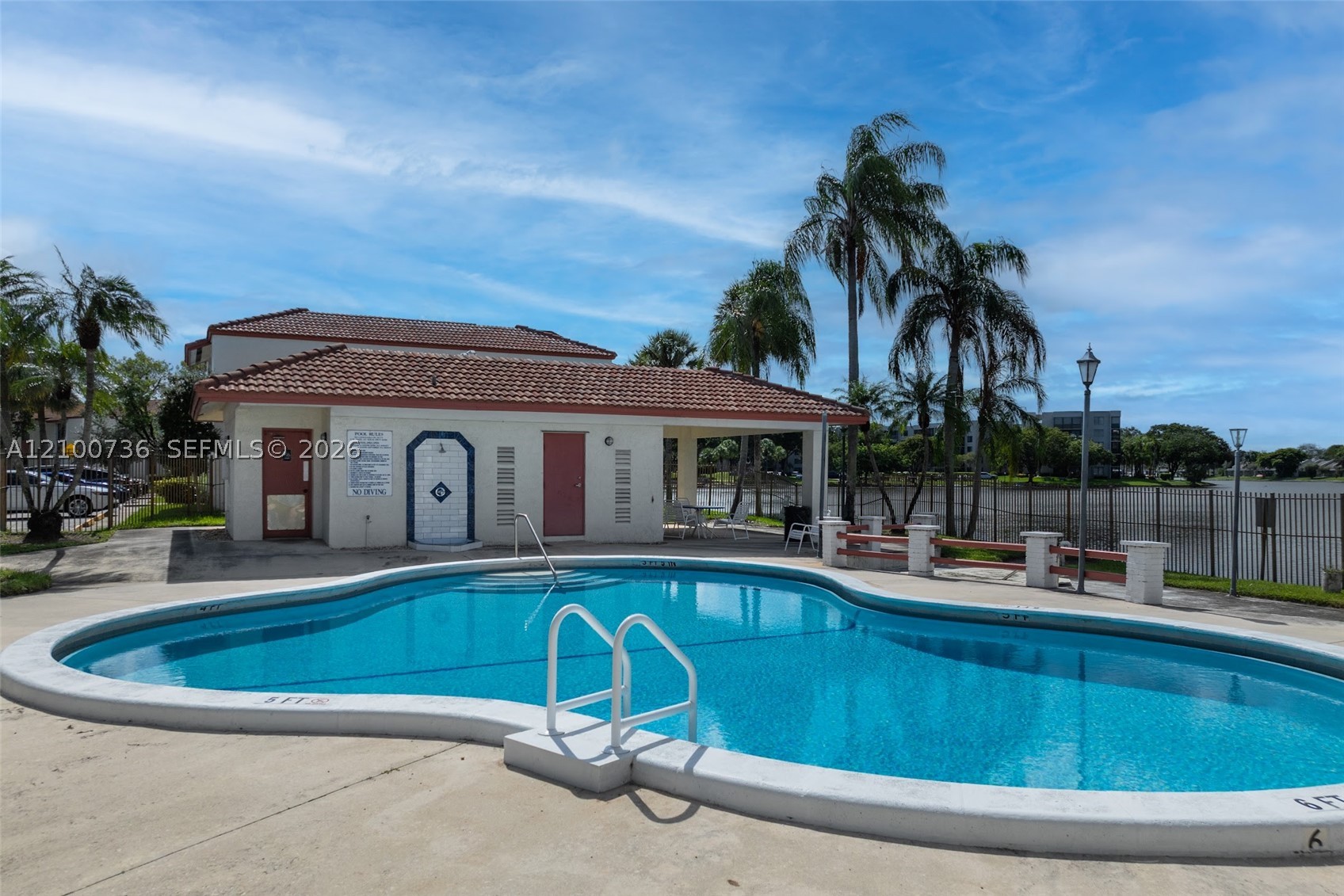 Pembroke Pines photo 4