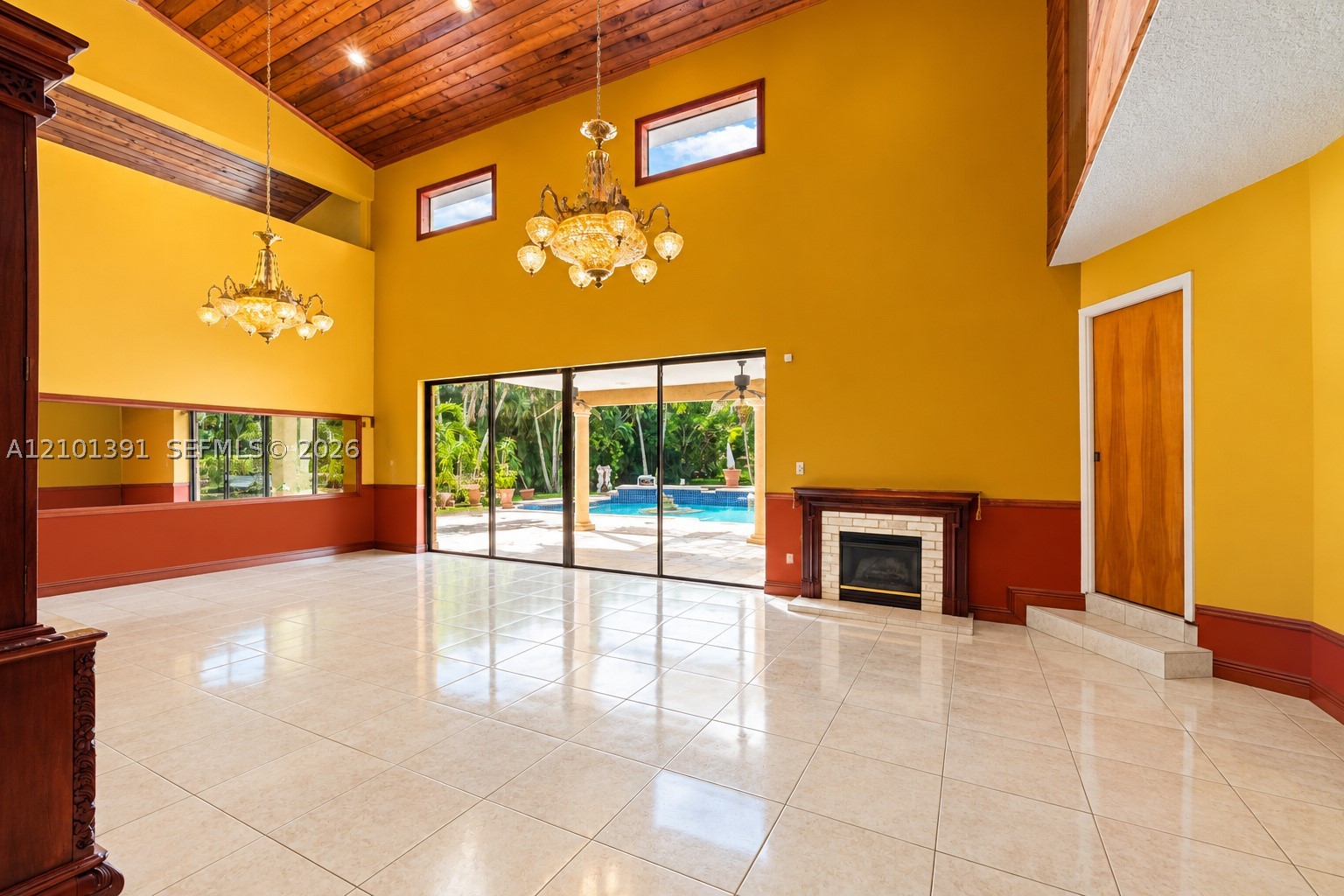 Hialeah Gardens photo 2