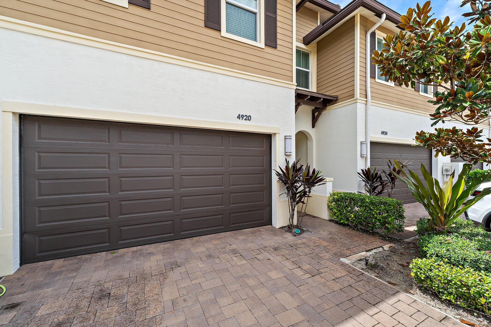 Palm Beach Gardens photo 2