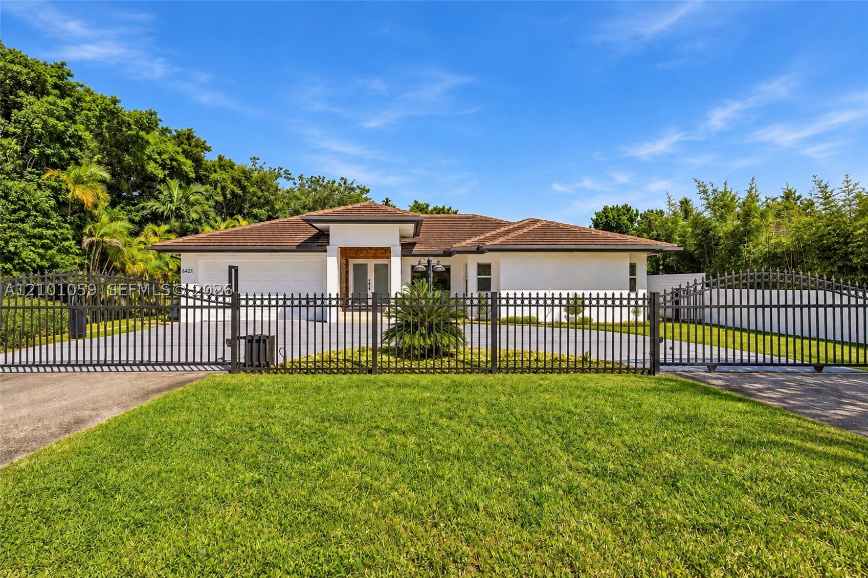 South Miami photo 3