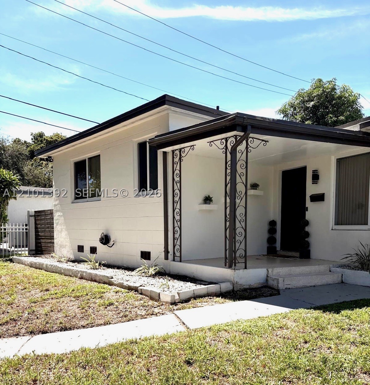 North Miami photo 3