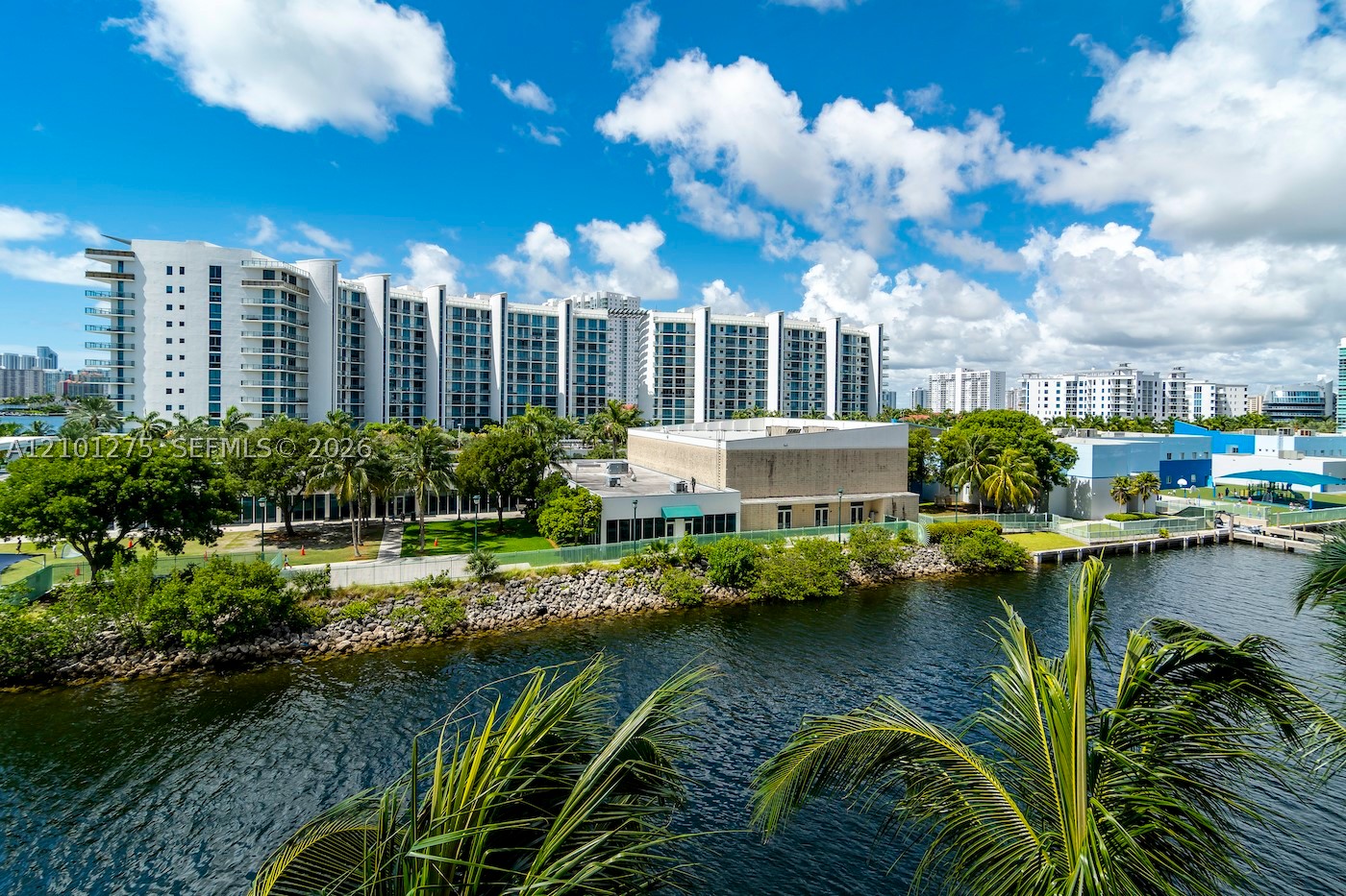 Aventura photo 4