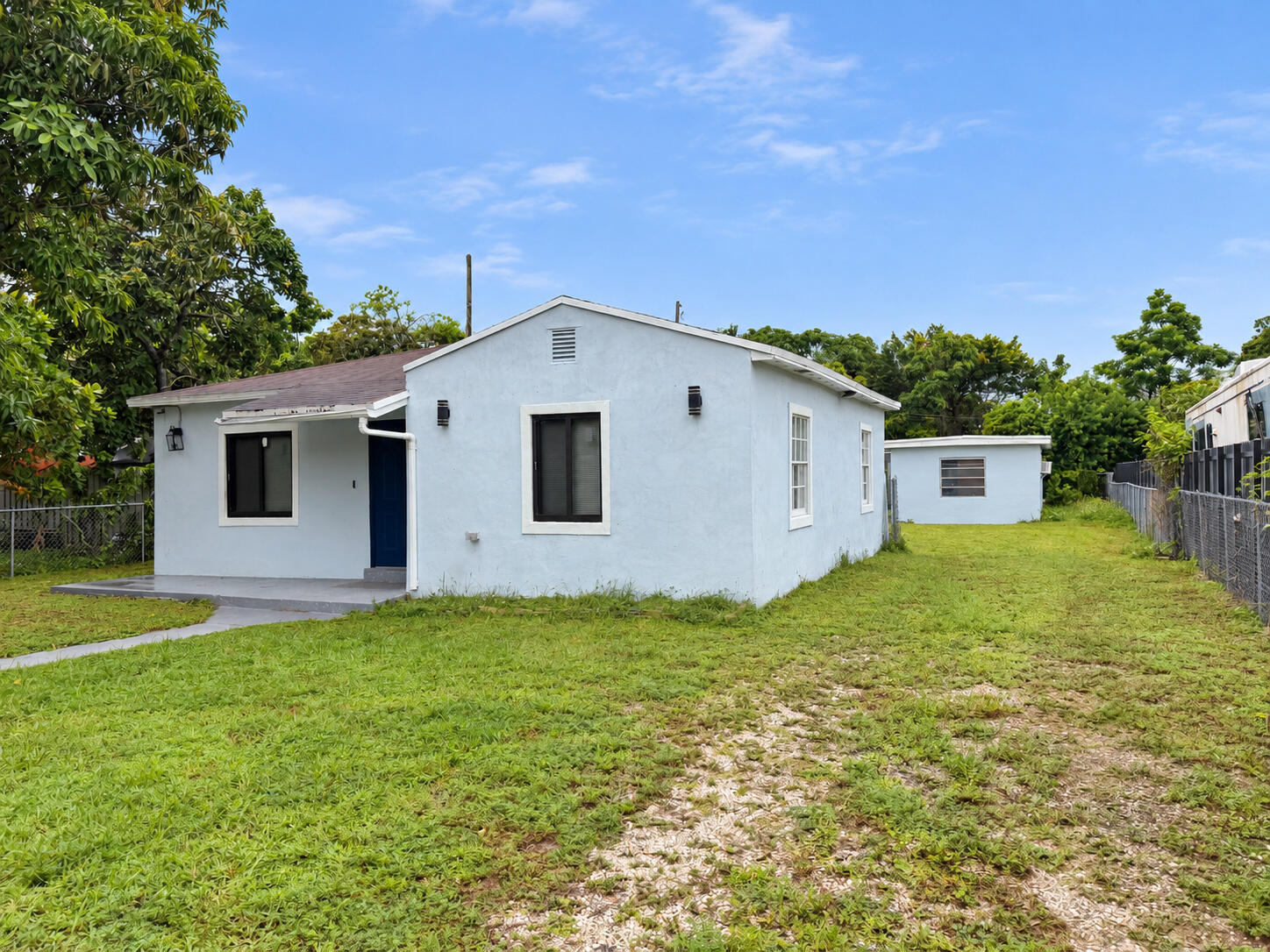 North Miami photo 2