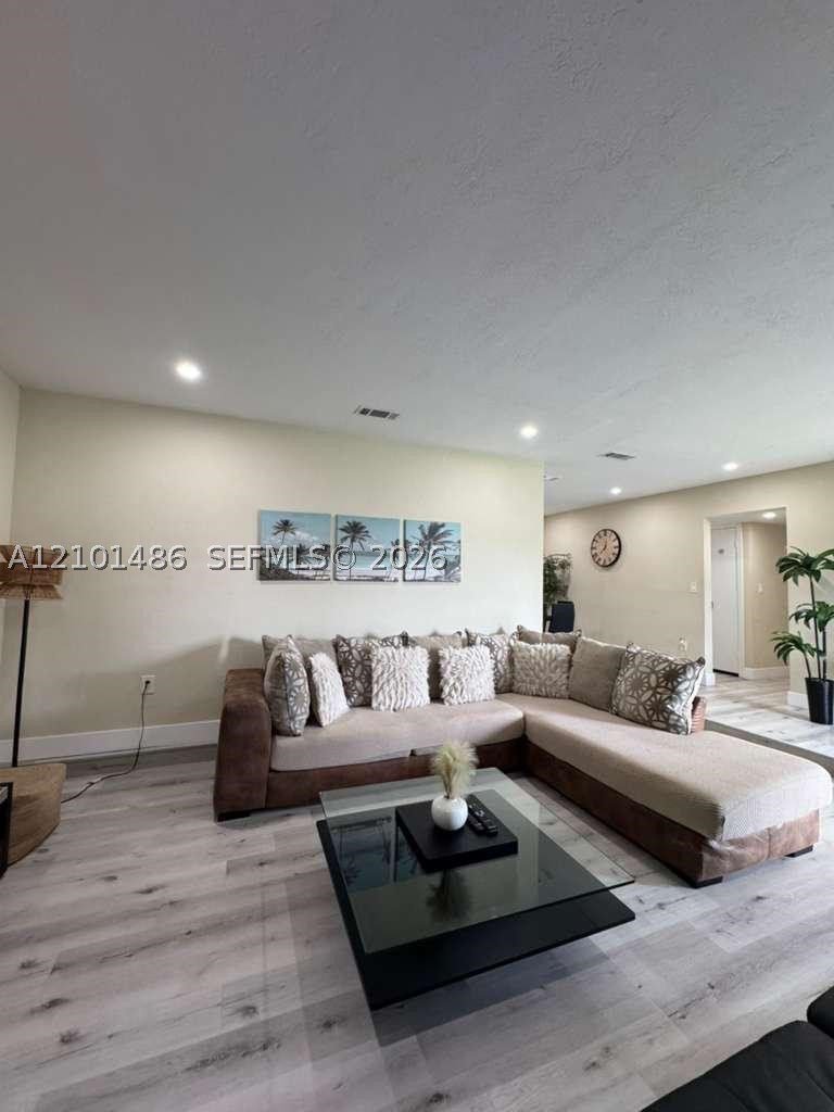 Miami Gardens photo 3