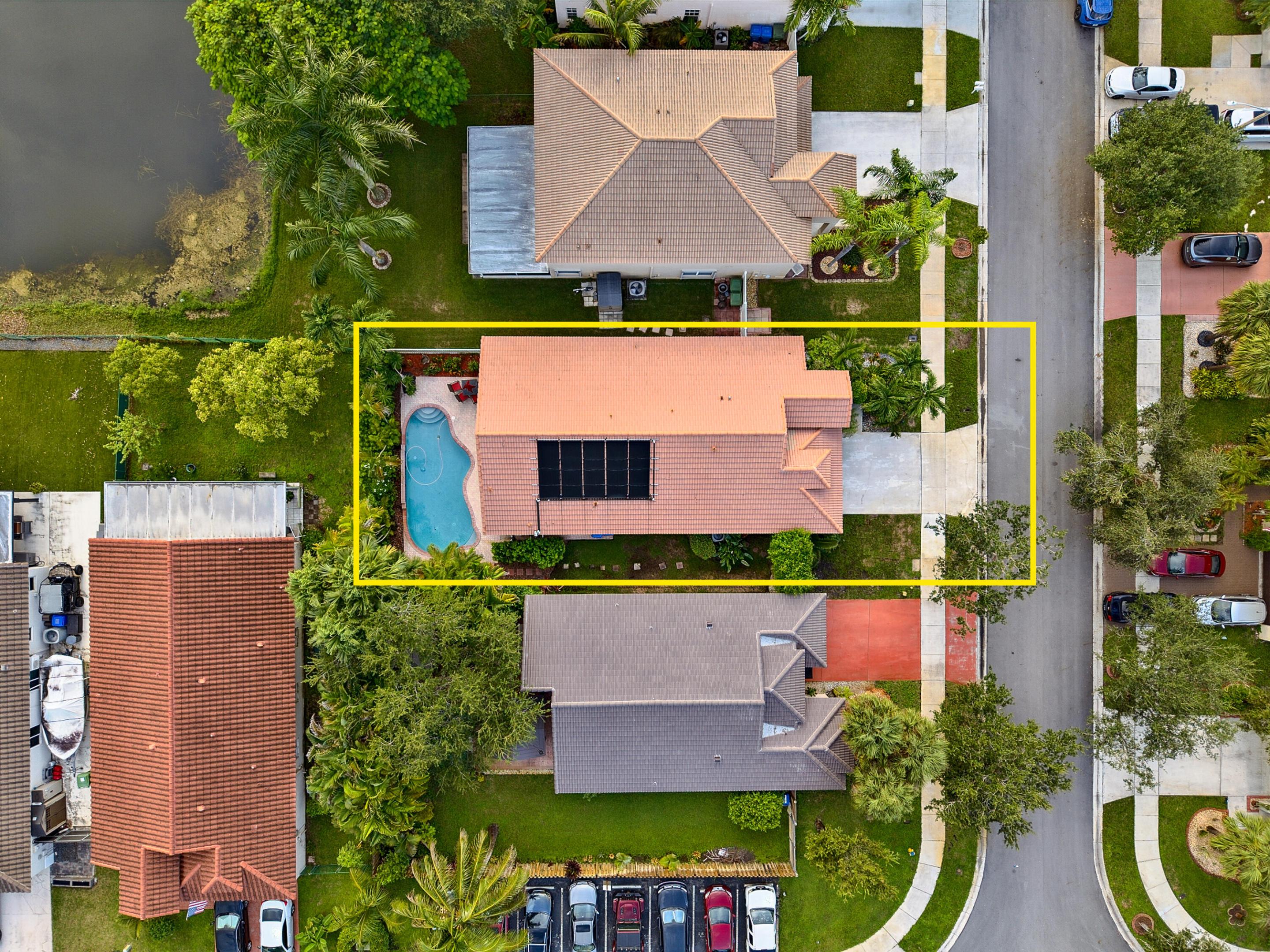 Pembroke Pines photo 2