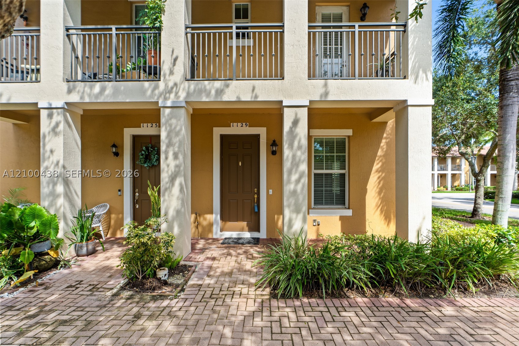 Pembroke Pines photo 2
