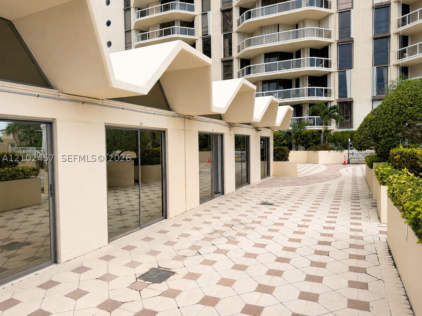 Aventura photo 4