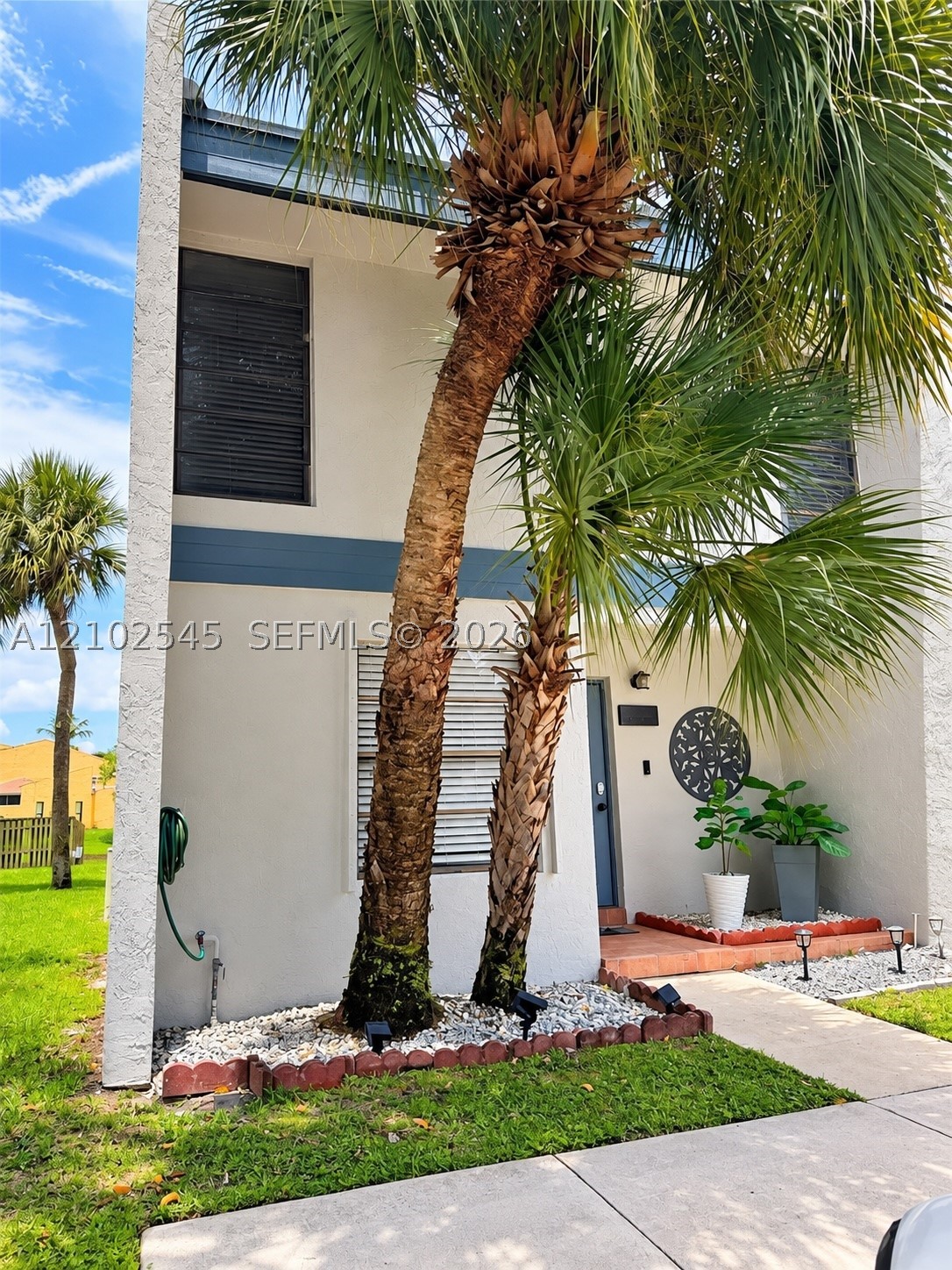 Pembroke Pines photo 1