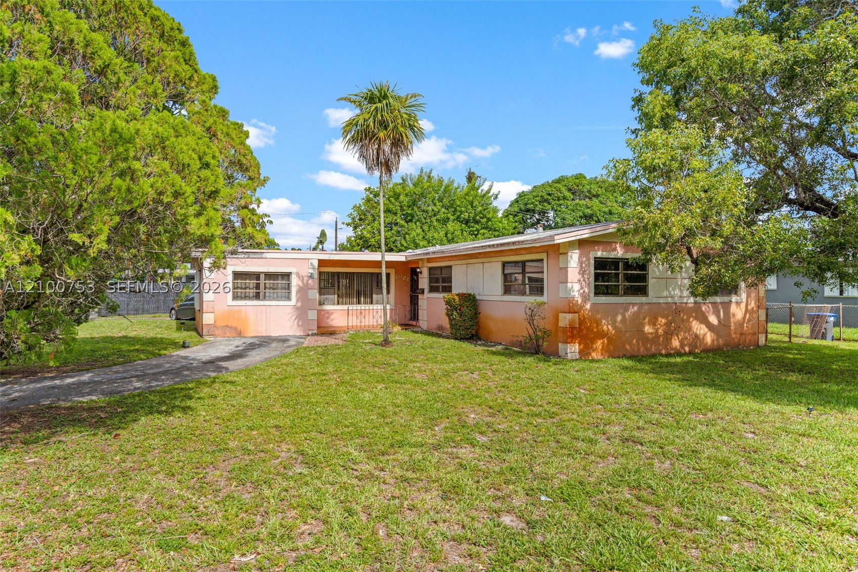 Miami Gardens photo 1