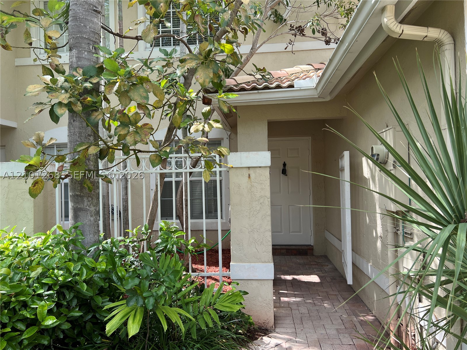 Pembroke Pines photo 5