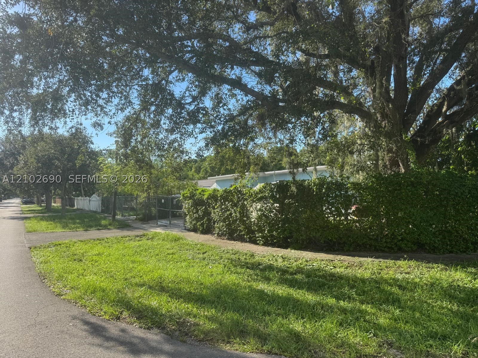 North Miami photo 2