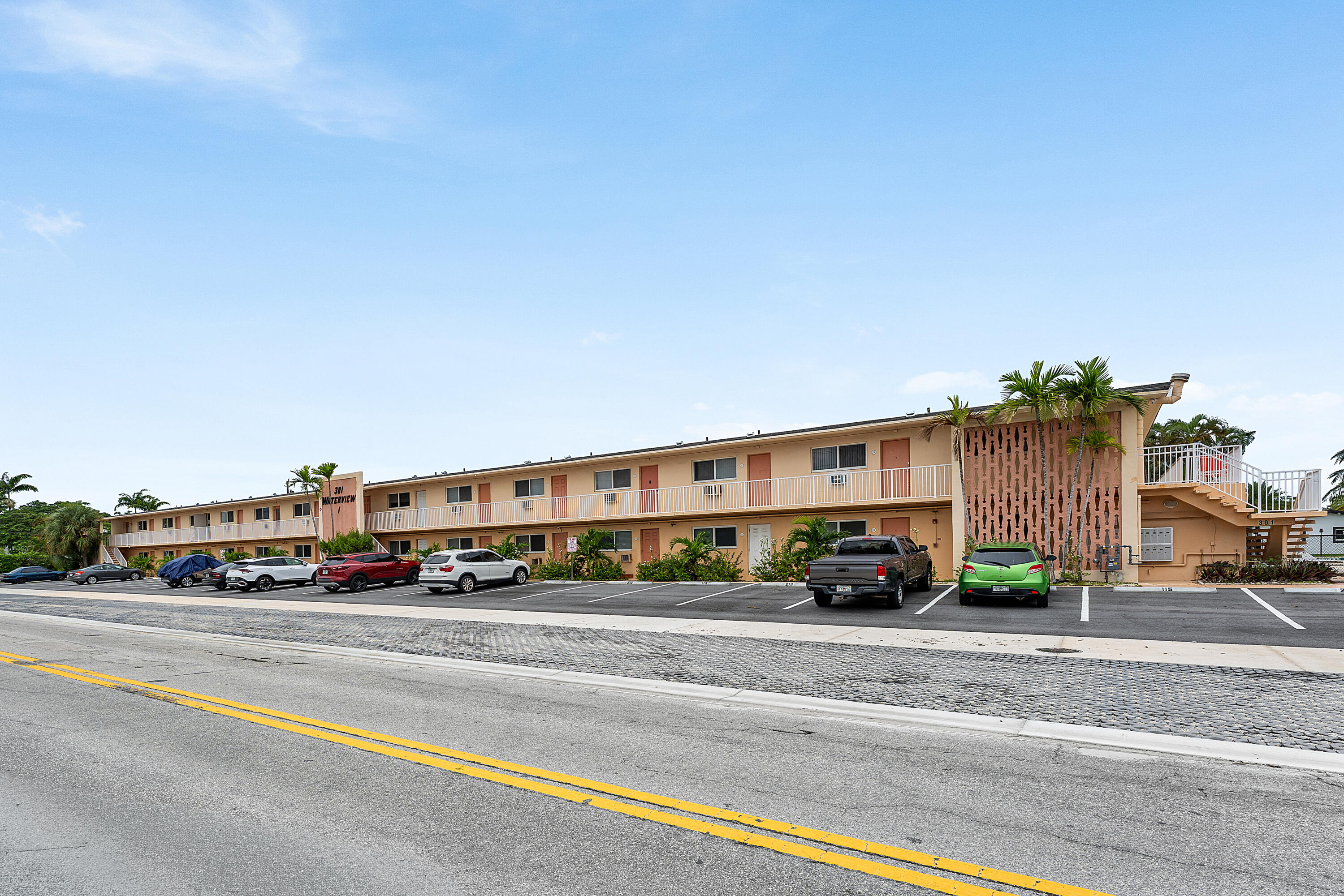 Pompano Beach photo 2