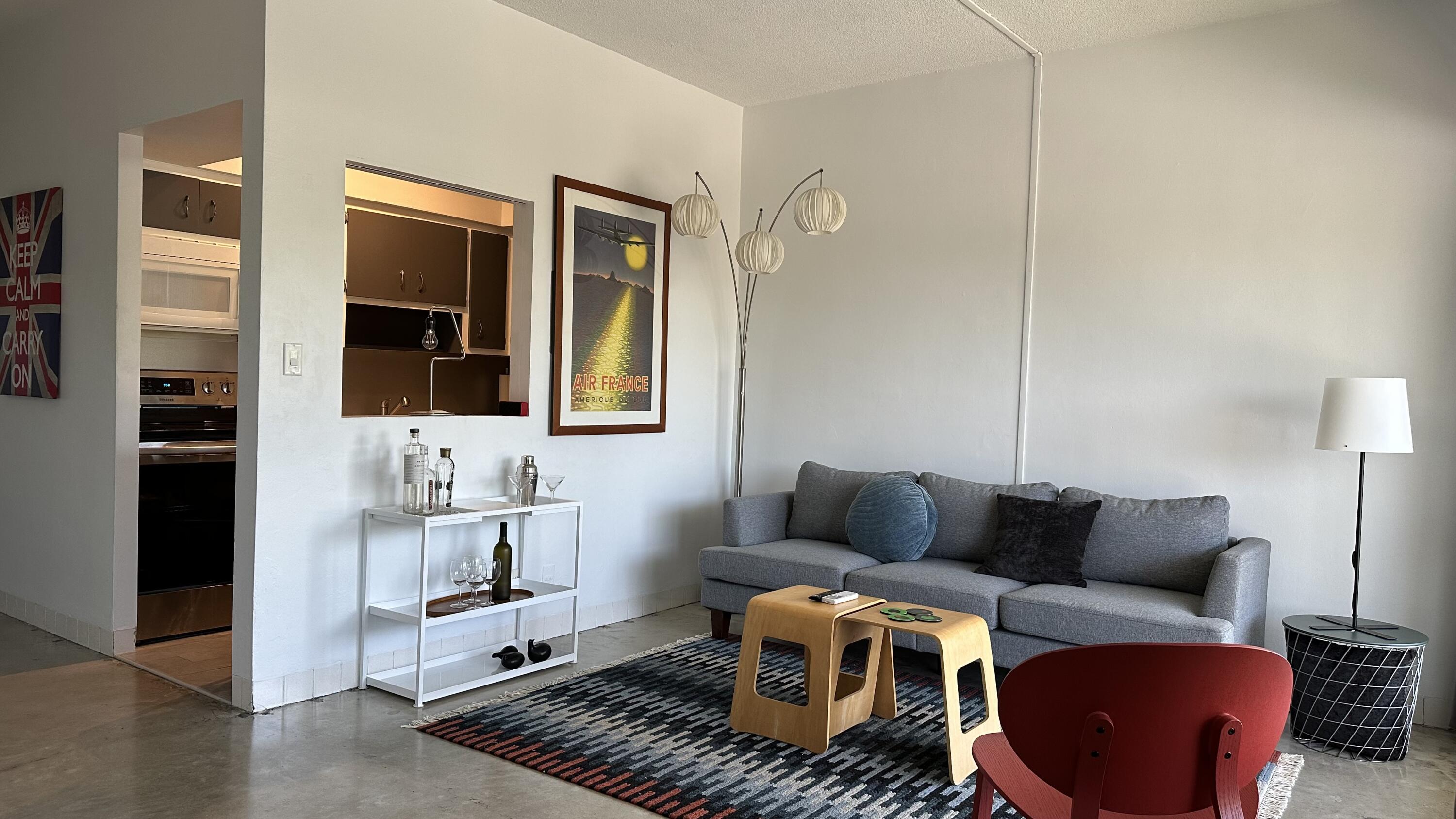 Wilton Manors photo 2