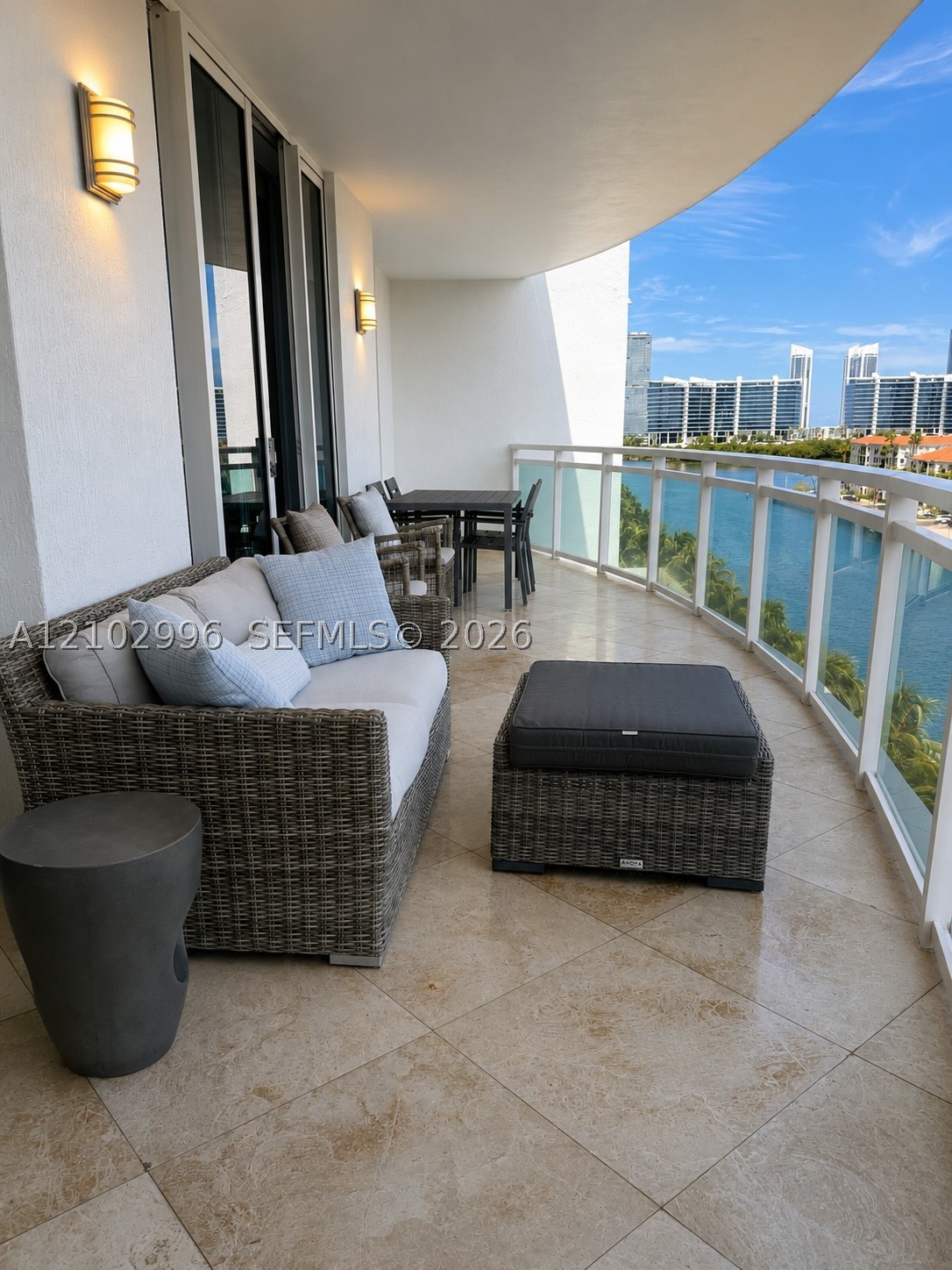 Aventura photo 4