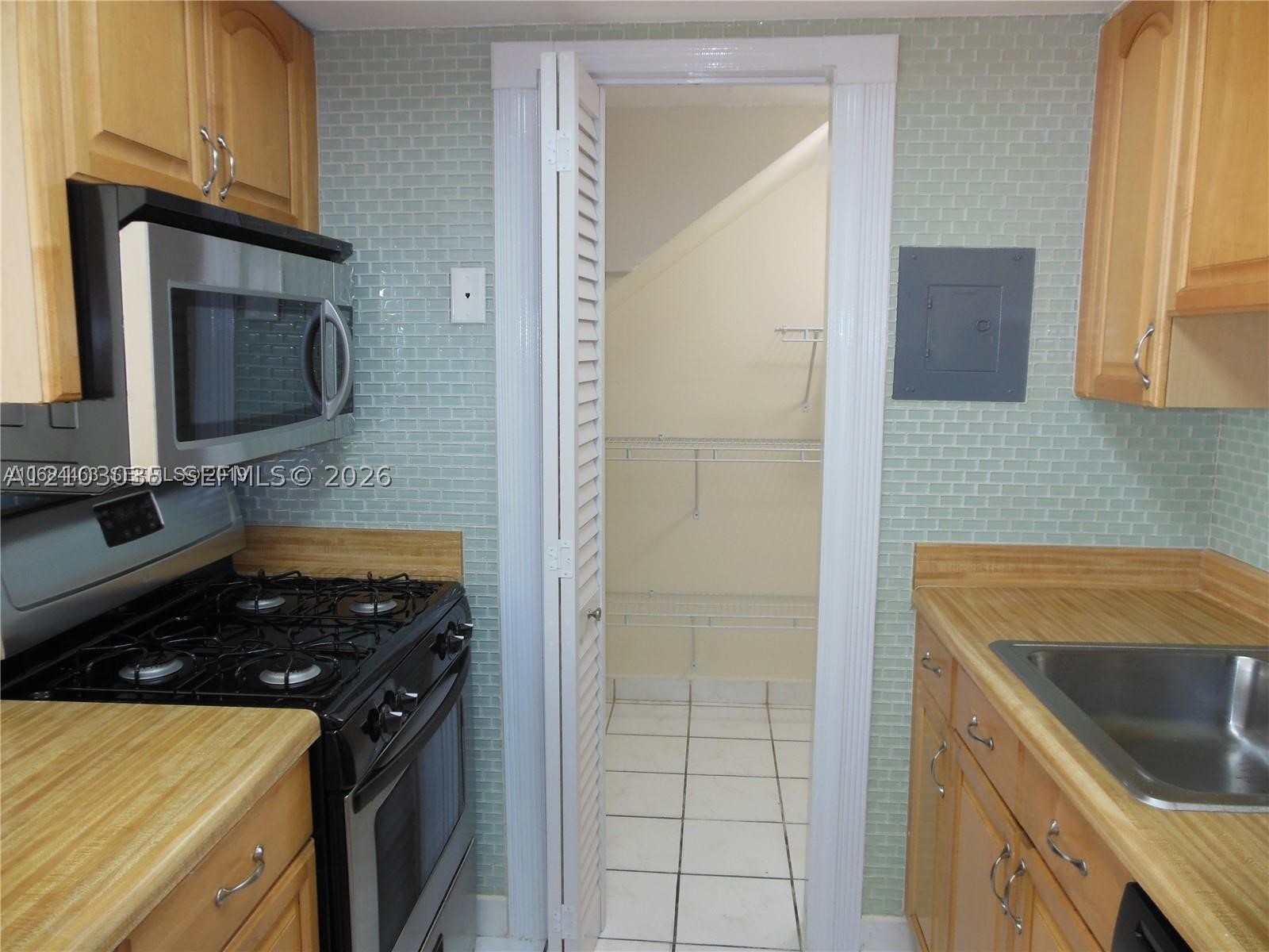 Hialeah photo 3