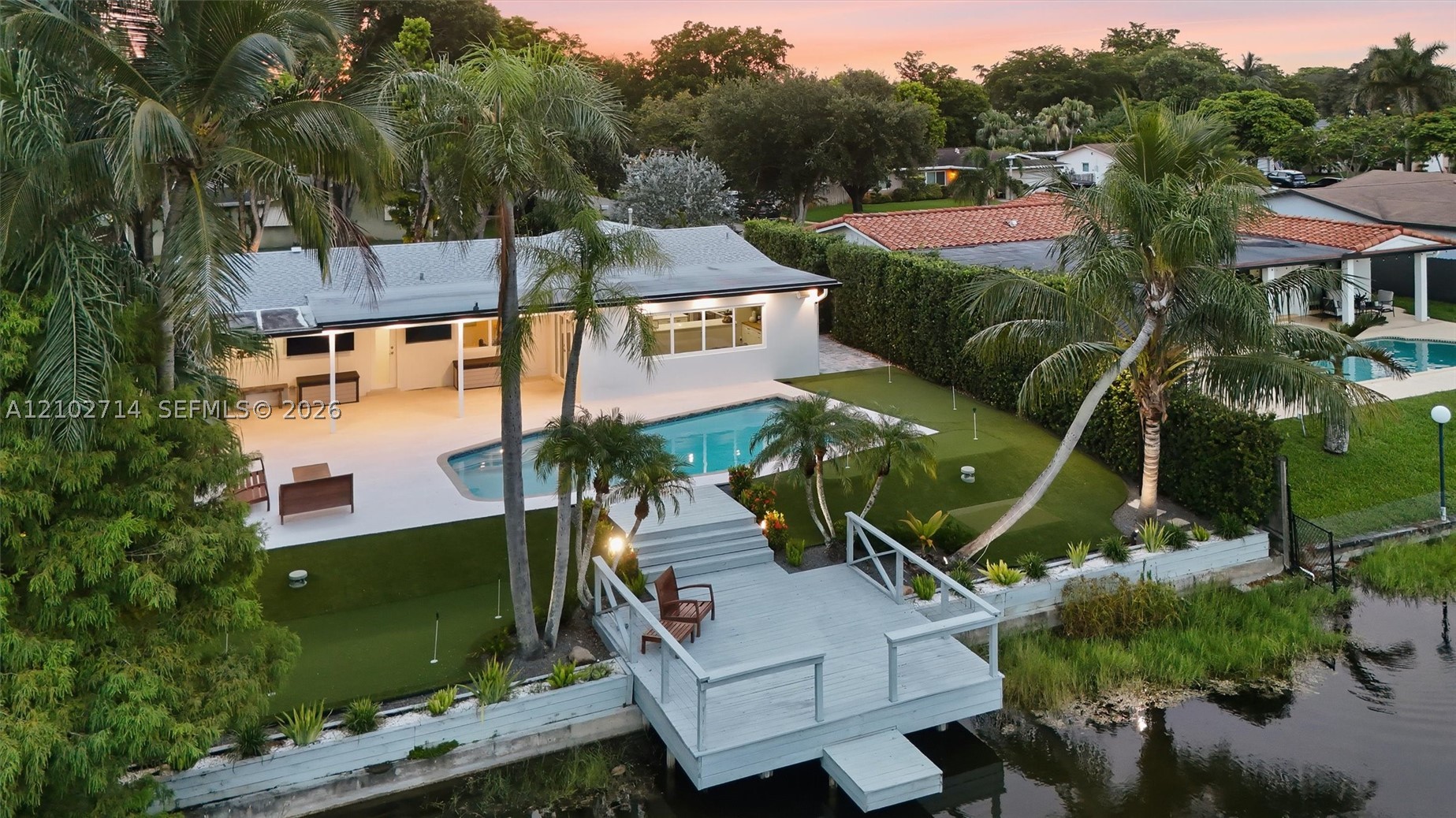 Pembroke Pines photo 2