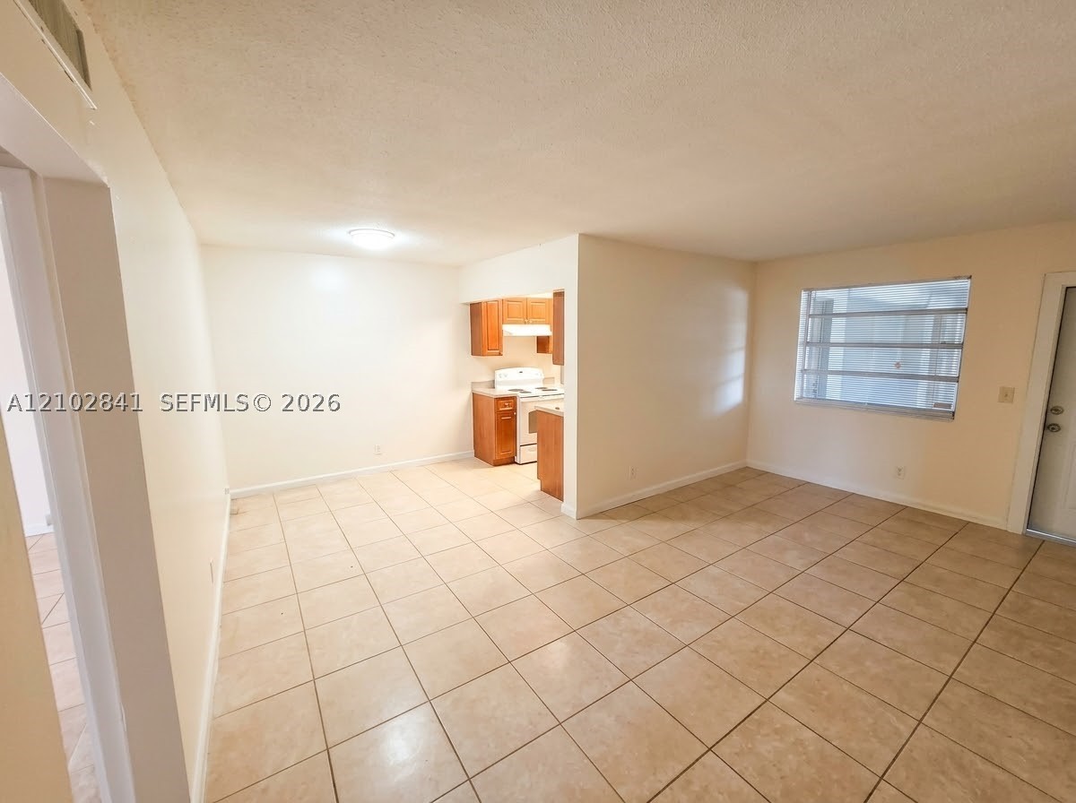 Hallandale Beach photo 3