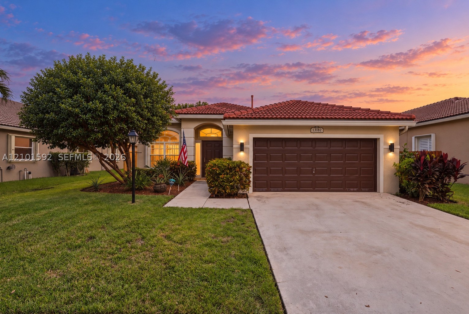 Pembroke Pines photo 2