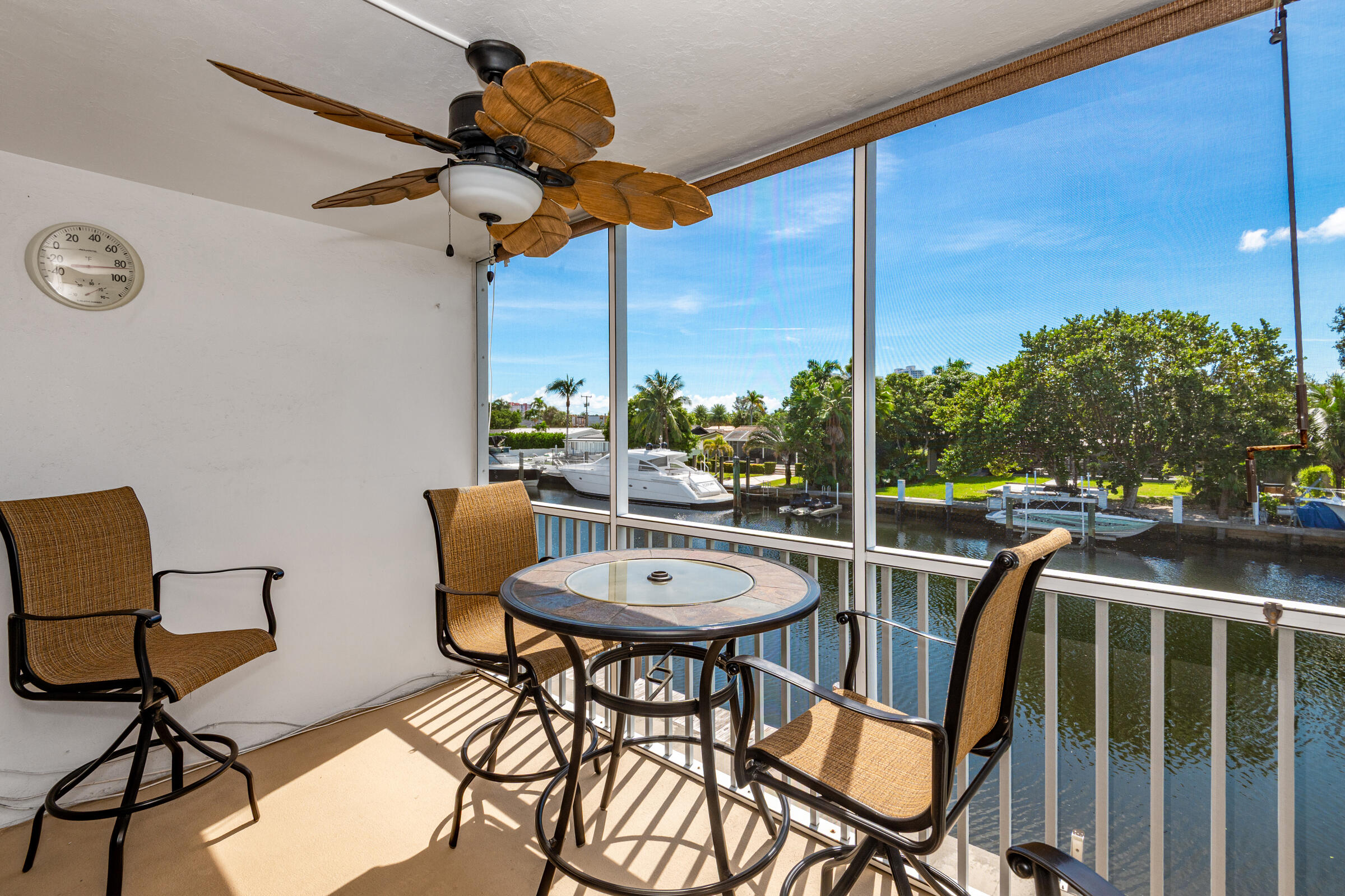 Hallandale Beach photo 2