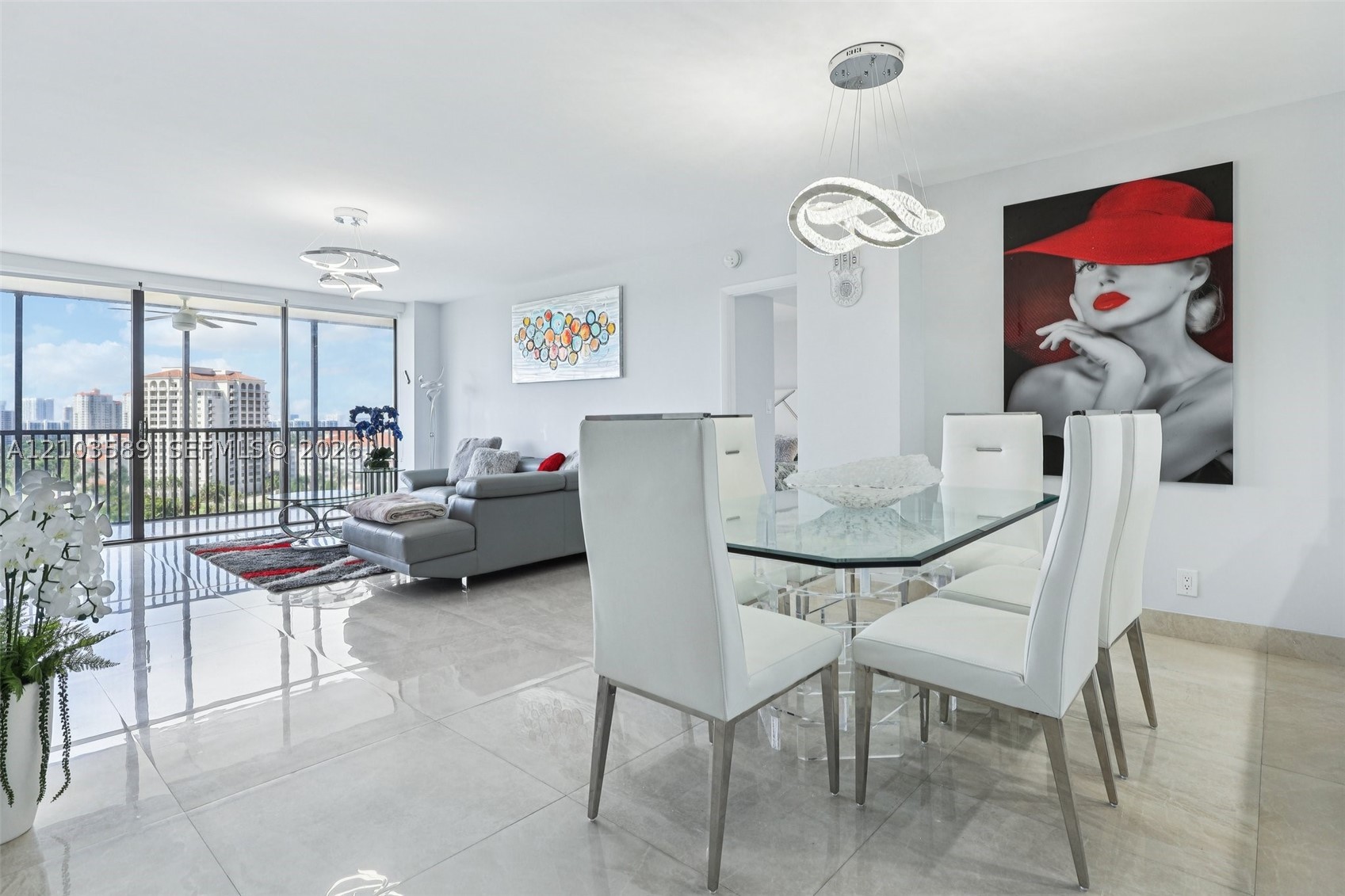 Aventura photo 5