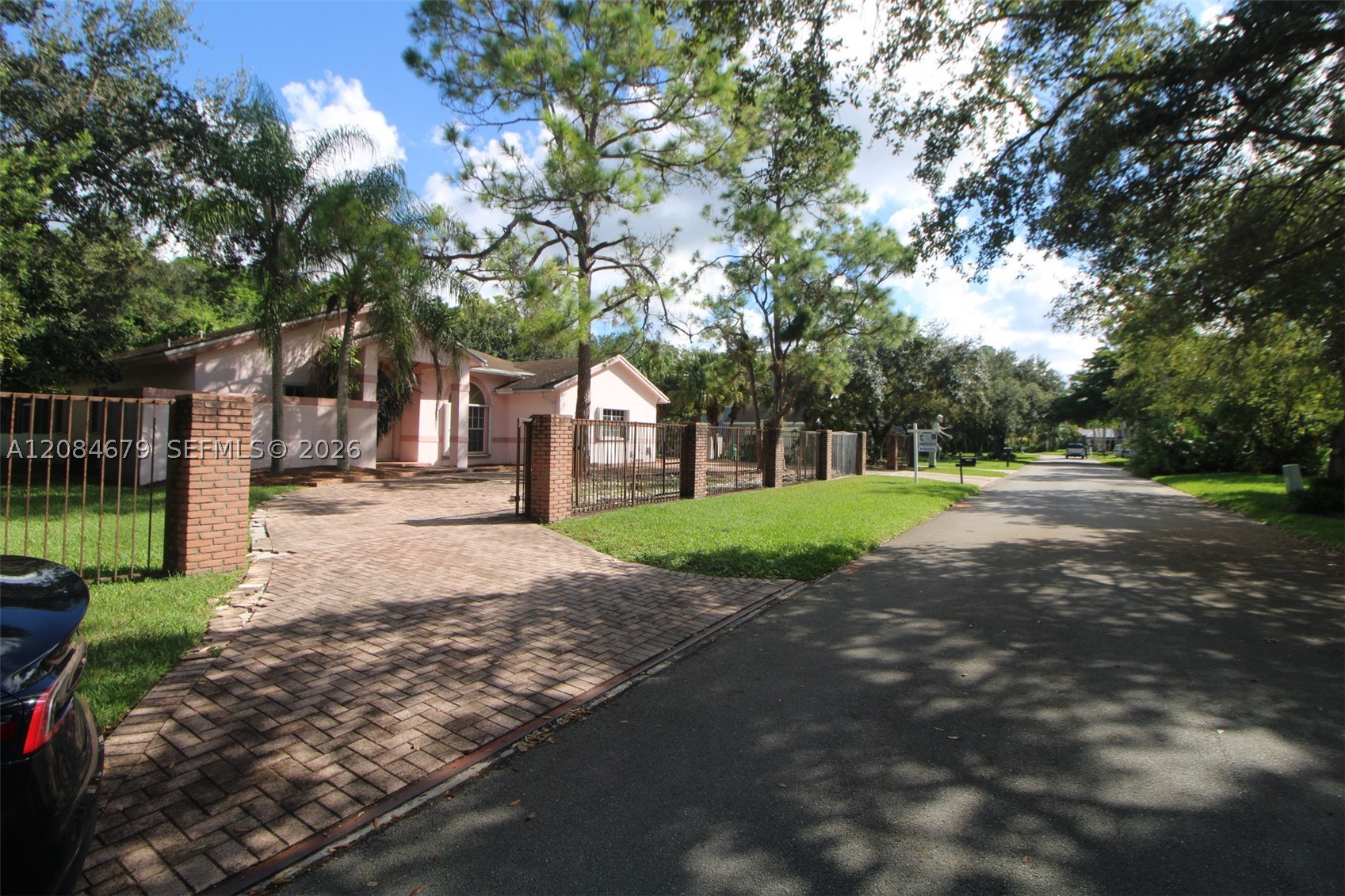 Homestead photo 3