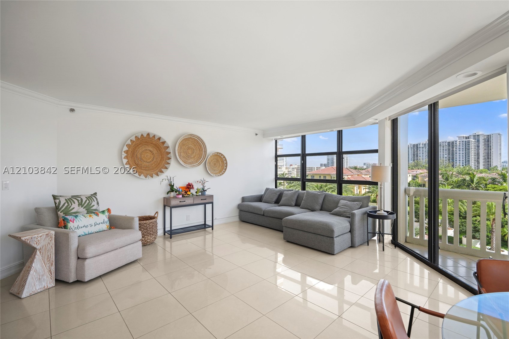 Aventura photo 4