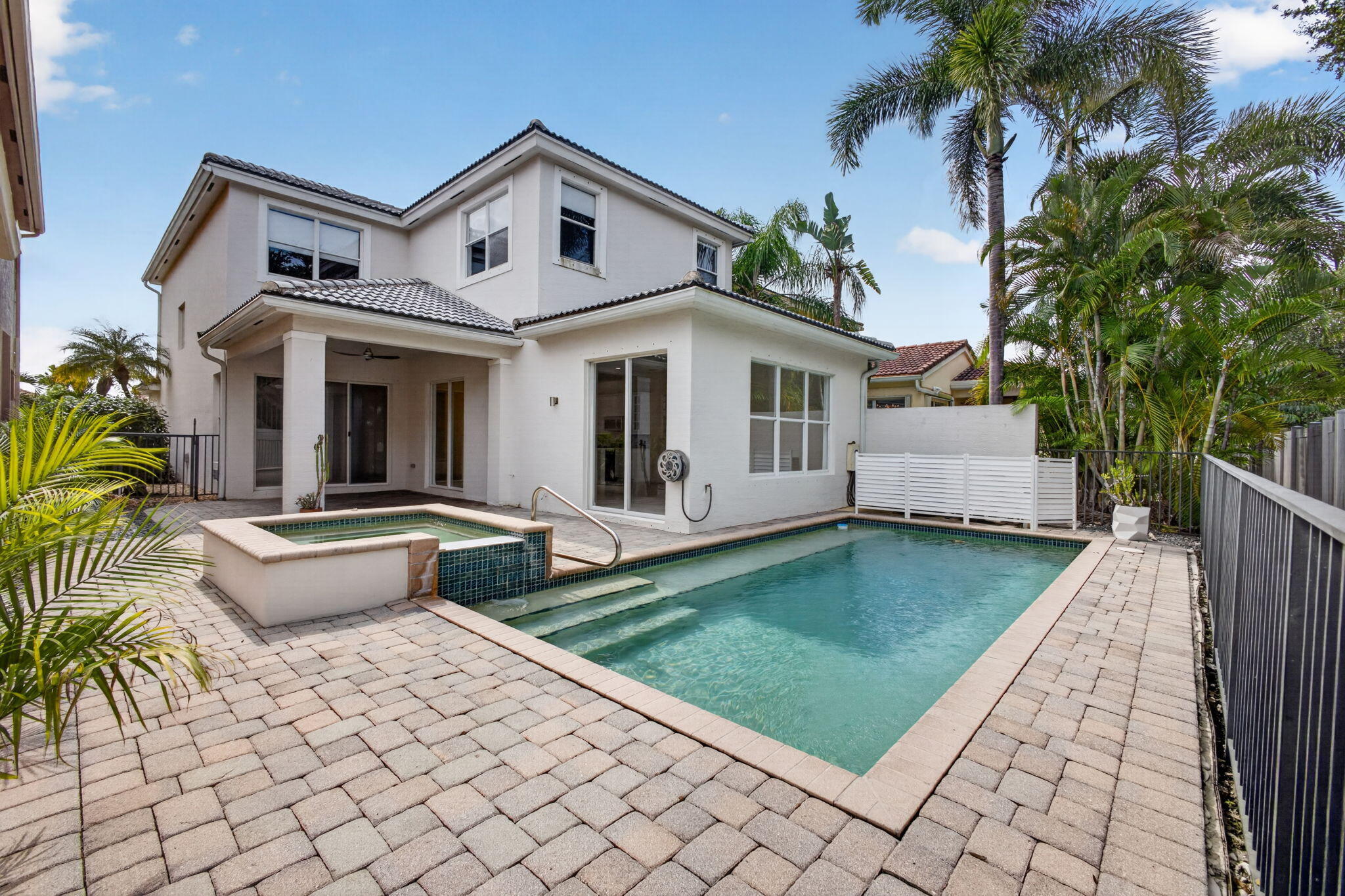 Palm Beach Gardens photo 3