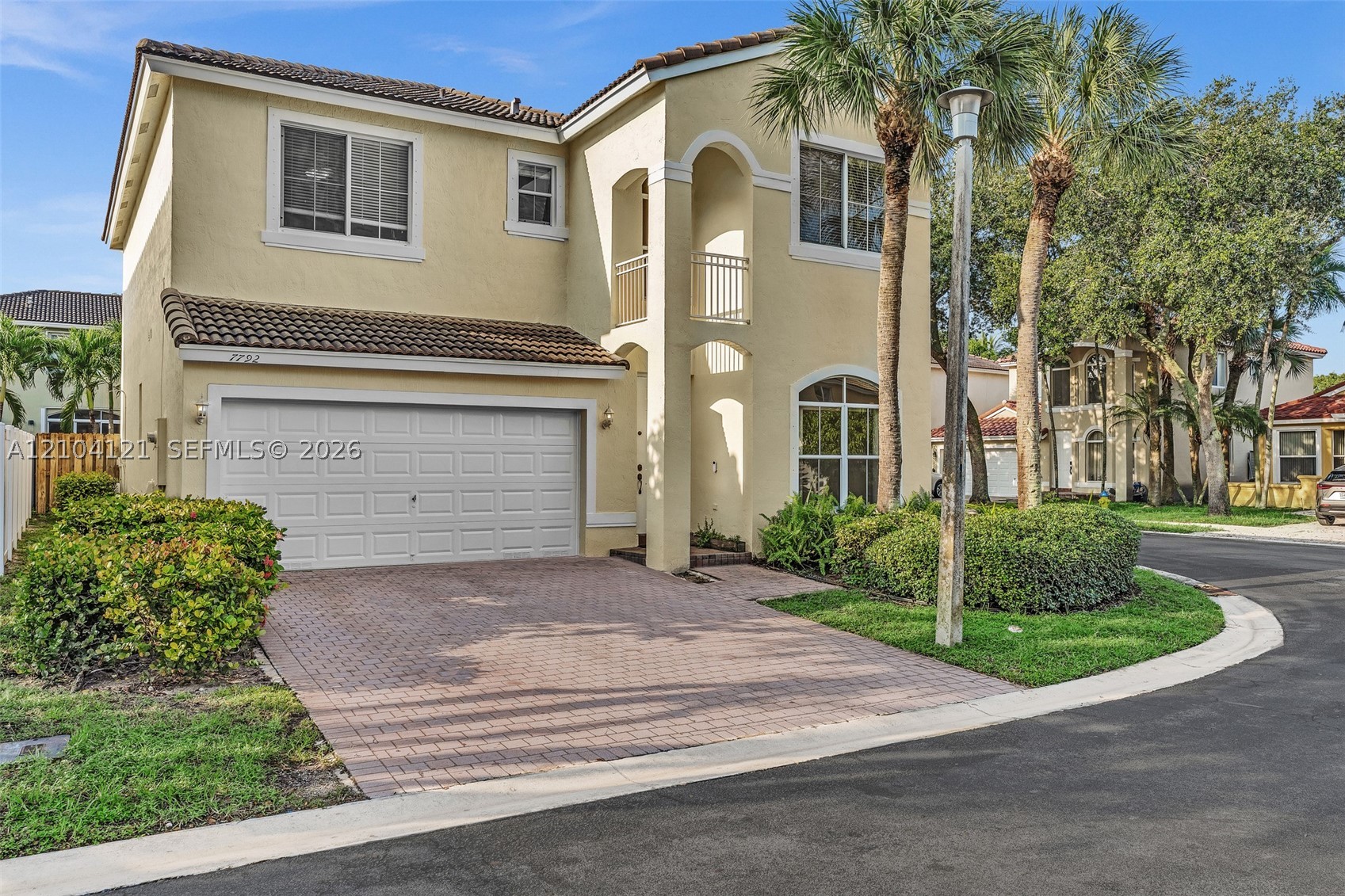 Pembroke Pines photo 2