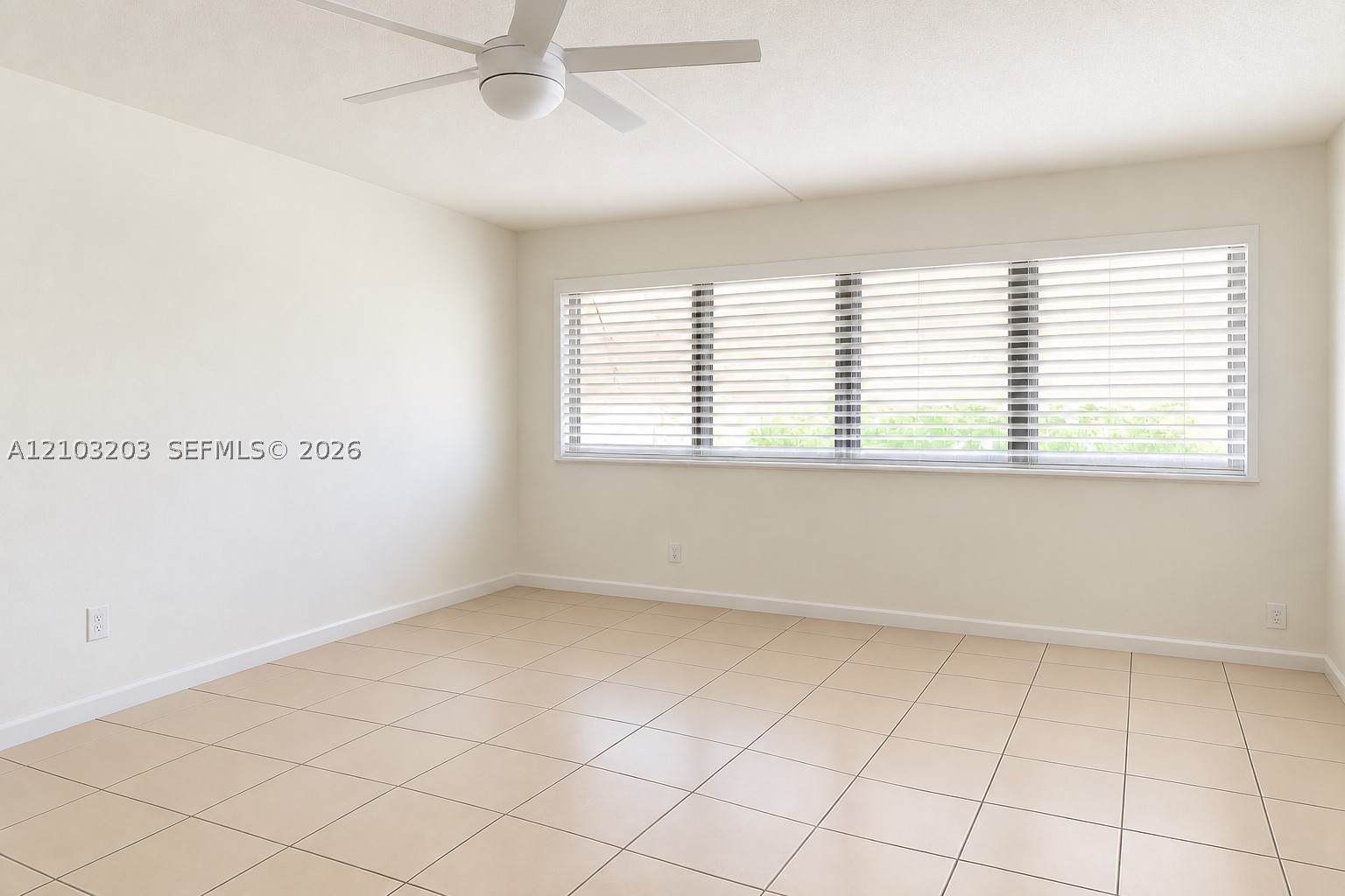 Hallandale Beach photo 2