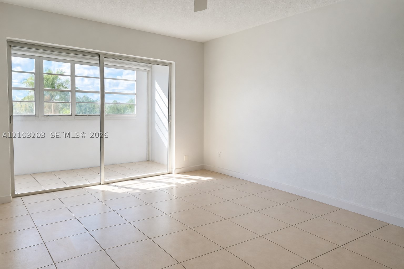 Hallandale Beach photo 4
