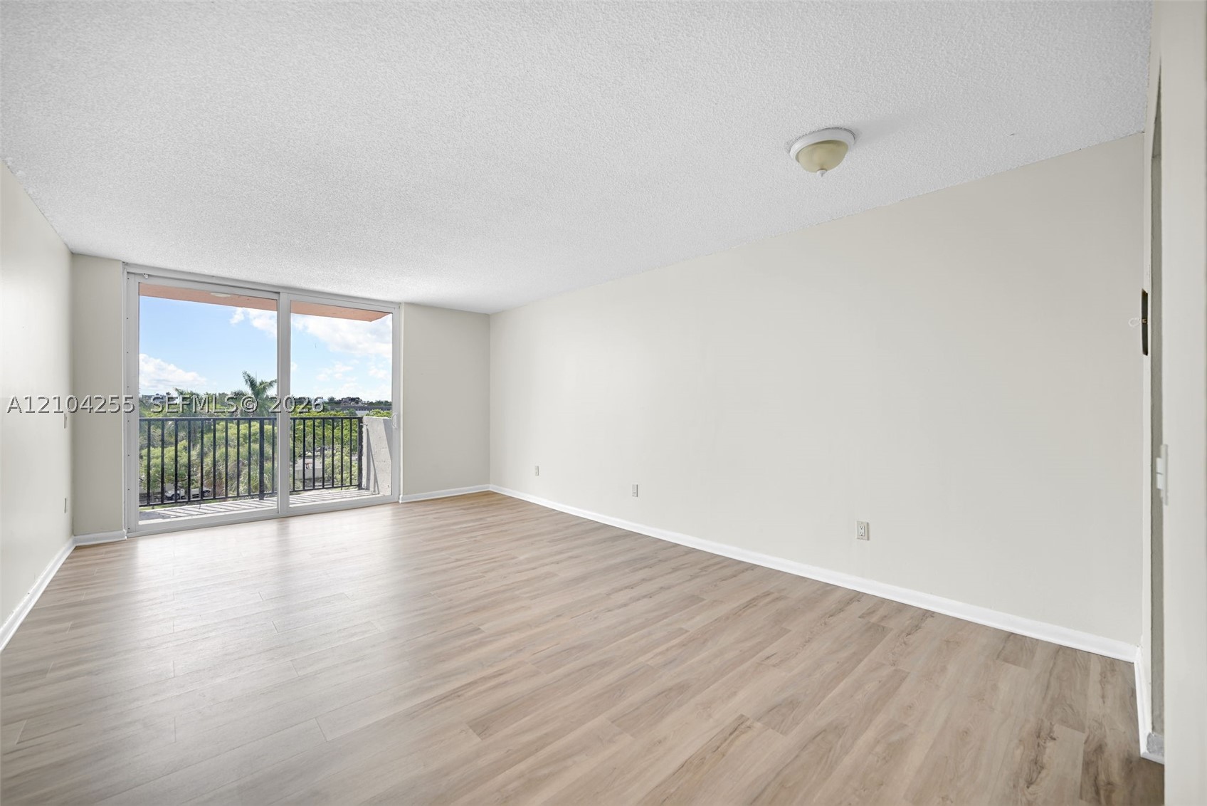 North Miami Beach photo 4