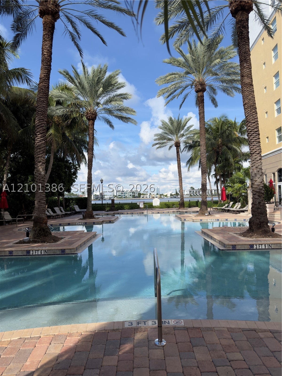 Sunny Isles Beach photo 4