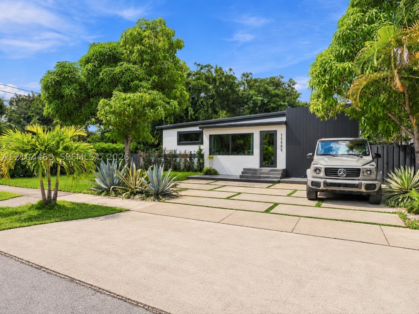 North Miami photo 4