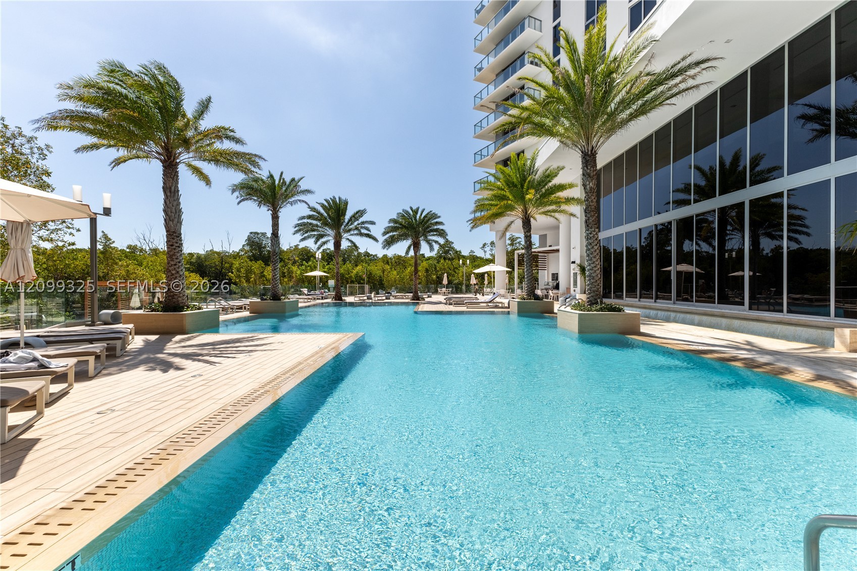 North Miami Beach photo 3